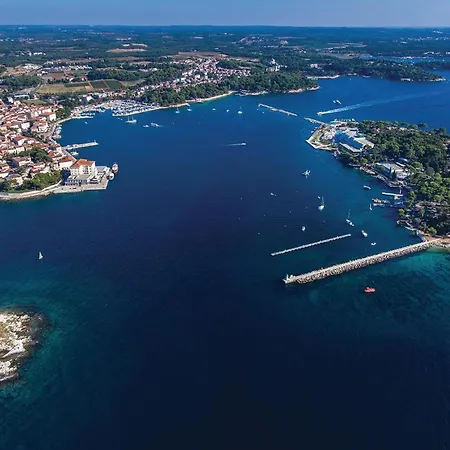 Beautiful Home In Tar Poreč